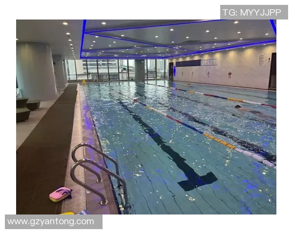 游泳技巧提升全攻略：从基础动作到高级技巧的全面解析